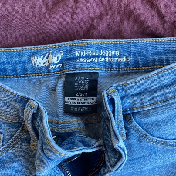 Women’s Vans Sweatshirt & Jeans - Picture 2 of 7